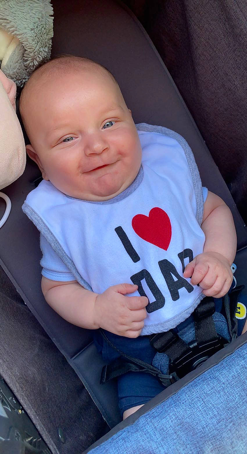 Titouan a rejoint le concours — aidez-le/la à gagner de superbes lots ! baby, baby_carriage, baby_toddler_clothing, cheek, comfort, cool, eyebrow, finger, happy, head, joy, lip, mouth, nose, person, product, skin, sleeve, smile, t_shirt