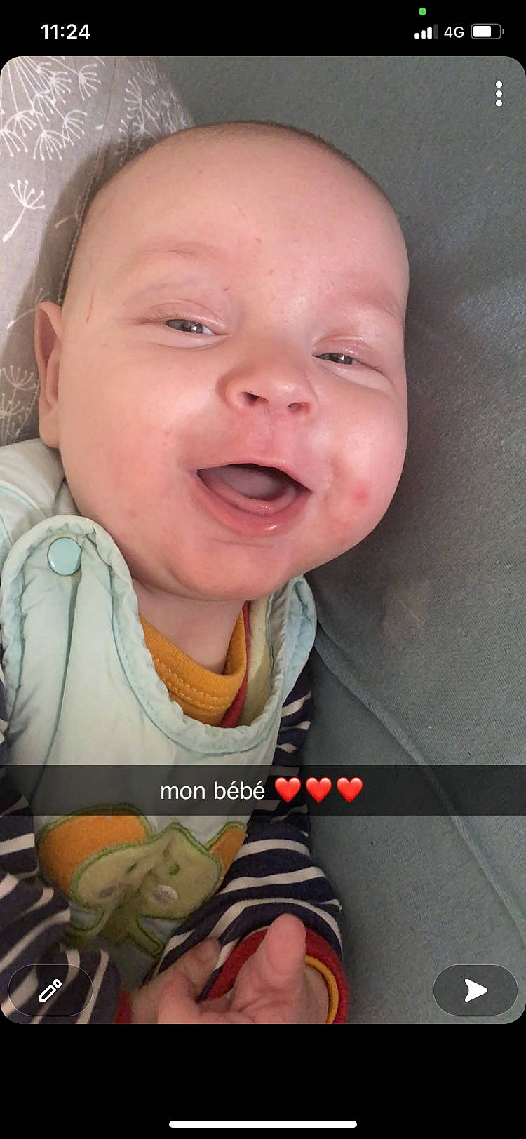 Titouan a rejoint le concours — aidez-le/la à gagner de superbes lots ! baby, baby_laughing, baby_toddler_clothing, cheek, chin, eye, eyebrow, finger, happy, head, iris, lip, mouth, neck, nose, person, skin, sleeve, smile, tongue