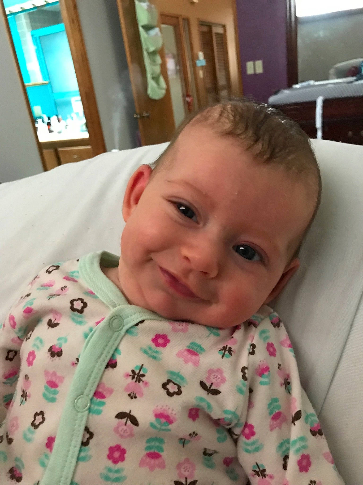 Dianna is registered to the contest to win money with this photo: cheek, child, day, ear, eye, face, forehead, girl, hair, head, human_hair_color, infant, iris, lip, mouth, nose, person, product, skin, smile