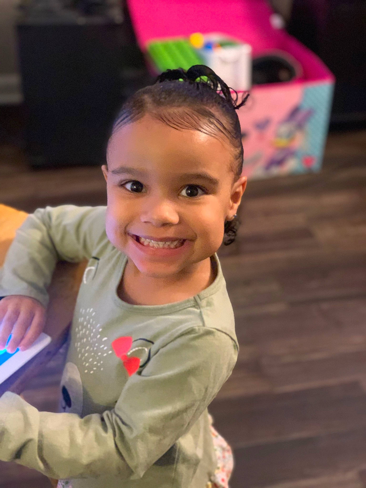 Scarlett is registered to the contest to win money with this photo: baby, cheek, child, face, facial_expression, forehead, fun, happy, head, joy, person, pink, play, skin, smile, toddler