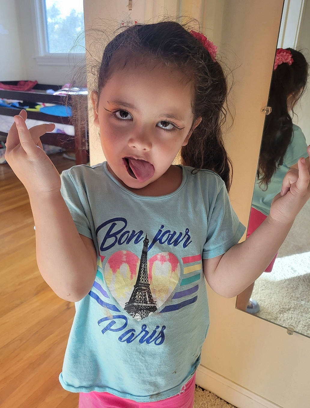 Alicia joined the competition — help win amazing prizes! arm, cheek, chin, eyebrow, eyelash, facial_expression, forehead, hair, hand, head, human_body, iris, joint, mouth, neck, nose, organ, person, shoulder, skin