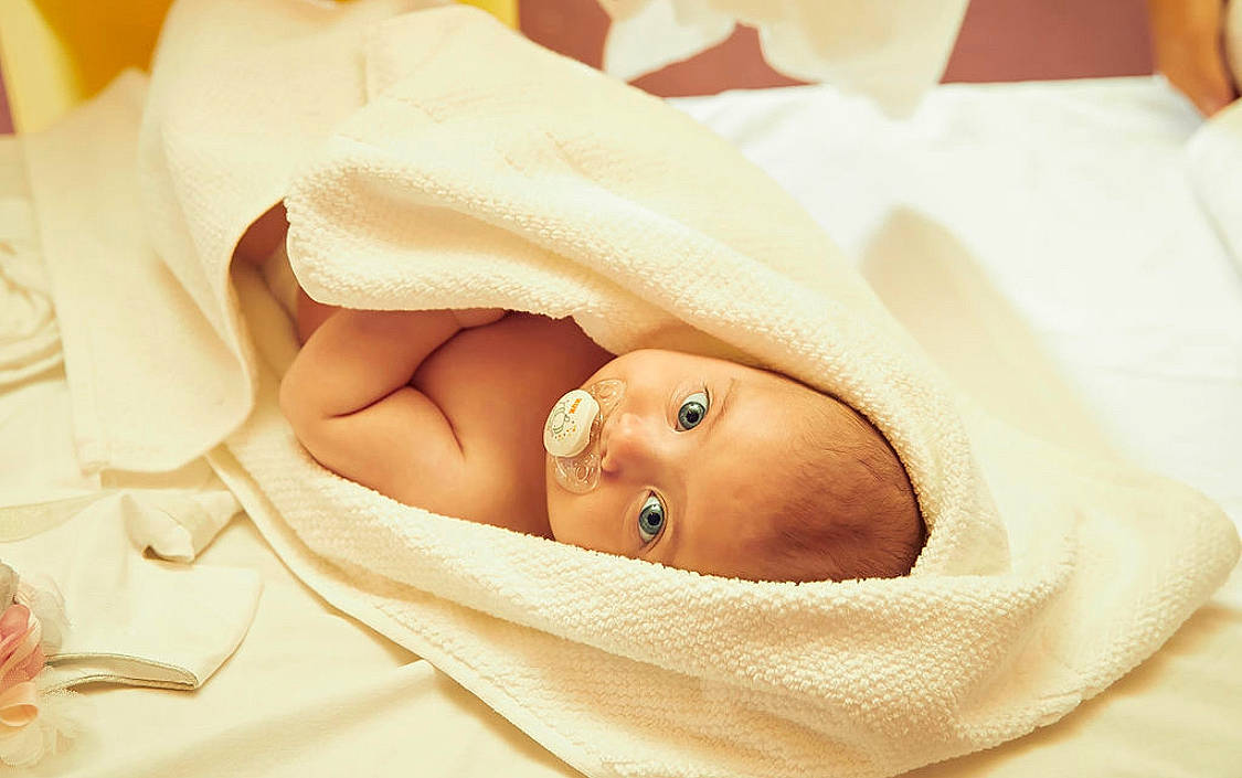 Melanie a rejoint le concours — aidez-le/la à gagner de superbes lots ! baby, baby_sleeping, cheek, child, close_up, eye, face, happy, nose, person, photography, skin, smile, toddler