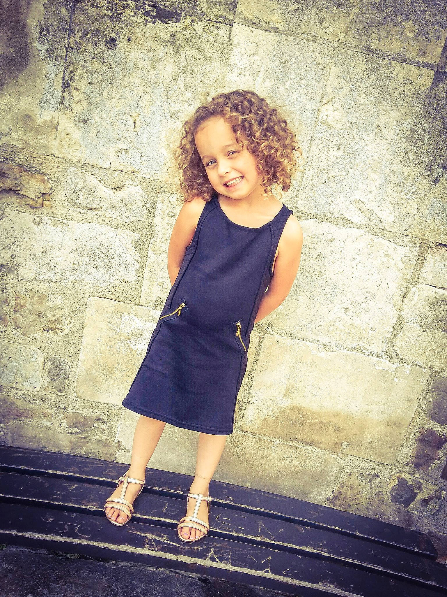 Iliana participe au concours pour gagner de l'argent avec cette photo : beauty, child, child_model, clothing, dress, facial_expression, fun, girl, happiness, joy, lady, pattern, person, photo_shoot, photograph, photography, shoulder, skin, smile, snapshot