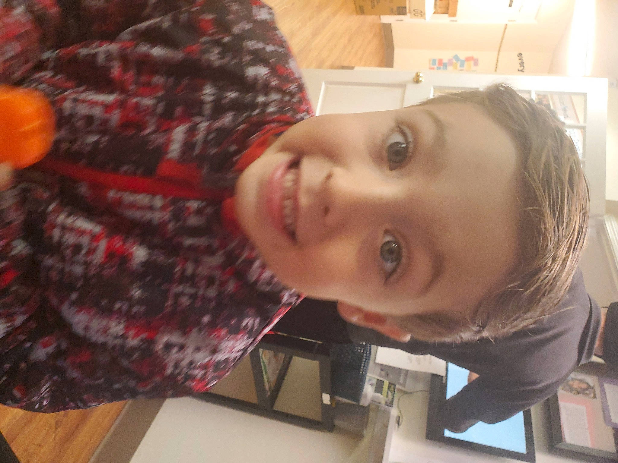 Daniel is registered to the contest to win money with this photo: cheek, chin, ear, eyebrow, eyelash, facial_expression, forehead, fun, hairstyle, iris, jaw, joint, joy, lip, mammal, mouth, neck, nose, person, skin