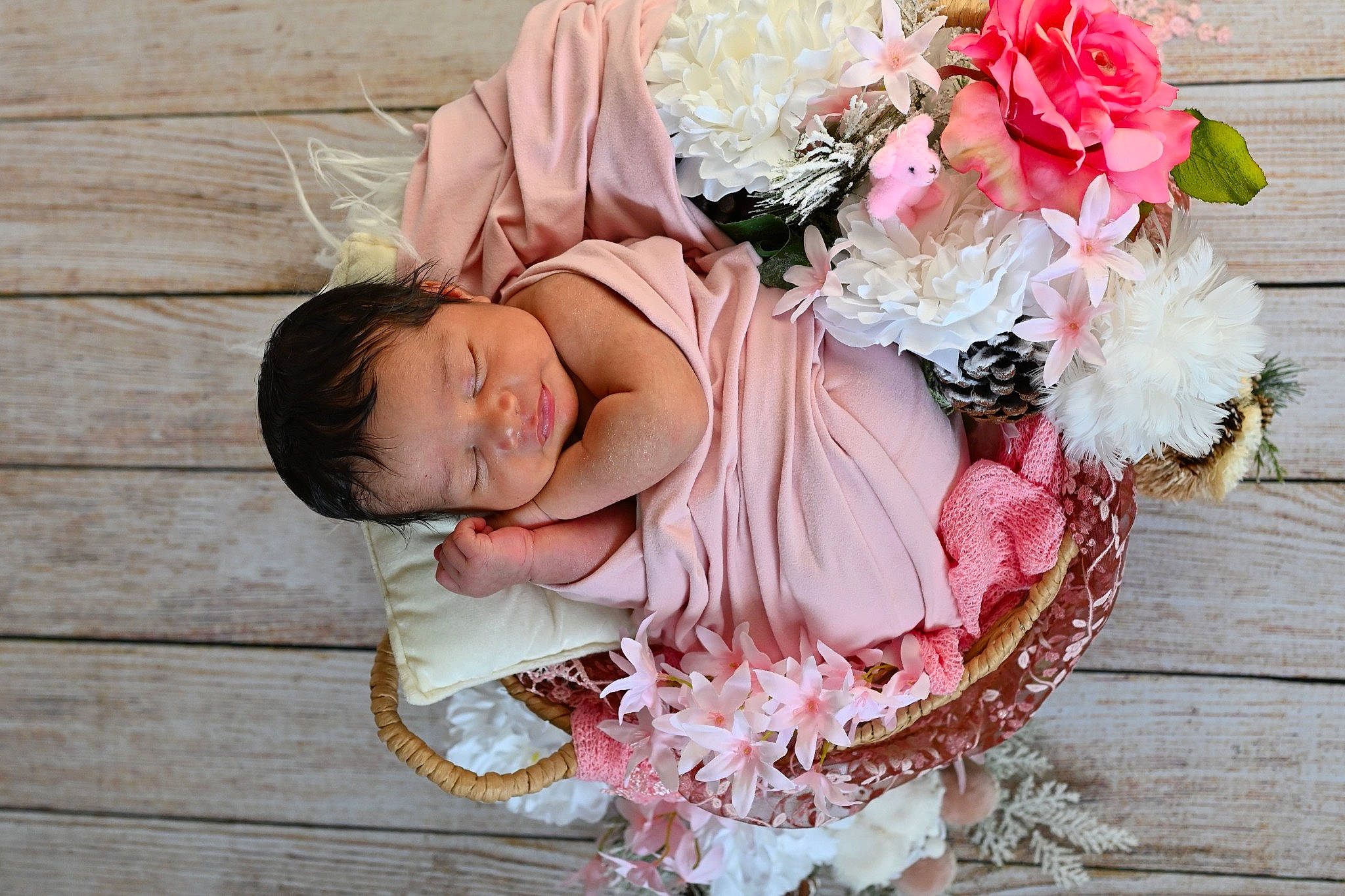 Luna is registered to the contest to win money with this photo: baby, baby_toddler_clothing, child, dress, embellishment, event, flower, flower_arranging, grass, happy, head, headpiece, jewellery, person, petal, pink, plant, rose, smile, toddler