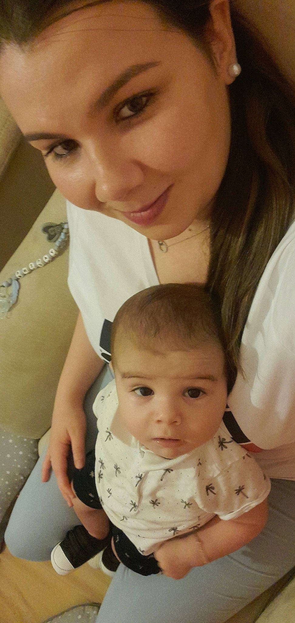 Yacine participe au concours pour gagner de l'argent avec cette photo : cheek, chin, ear, eye, eyebrow, eyelash, face, facial_expression, forehead, hair, human, iris, joy, lip, mouth, neck, nose, organ, person, skin