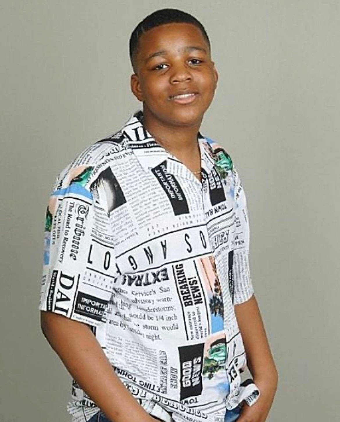 Izzy is registered to the contest to win money with this photo: chest, collar, elbow, electric_blue, event, face, fashion_design, formal_wear, jersey, joy, person, player, sleeve, smile, sportswear, t_shirt, thigh, top, uniform, waist