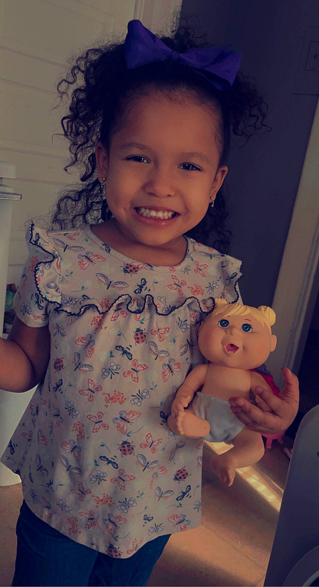 Kamiya joined the competition — help win amazing prizes! arm, cheek, chin, eye, eyebrow, face, facial_expression, hairstyle, head, human, human_body, iris, joy, mouth, nose, organ, person, shoulder, skin, sleeve