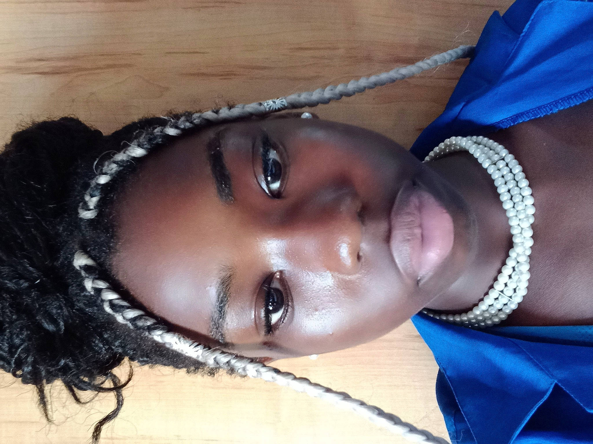 Andy Woodmy-love a rejoint le concours — aidez-le/la à gagner de superbes lots ! black_hair, cool, earrings, eye, eyebrow, eyelash, eyewear, forehead, fun, happy, head, headgear, iris, lip, mouth, neck, nose, organ, person, skin