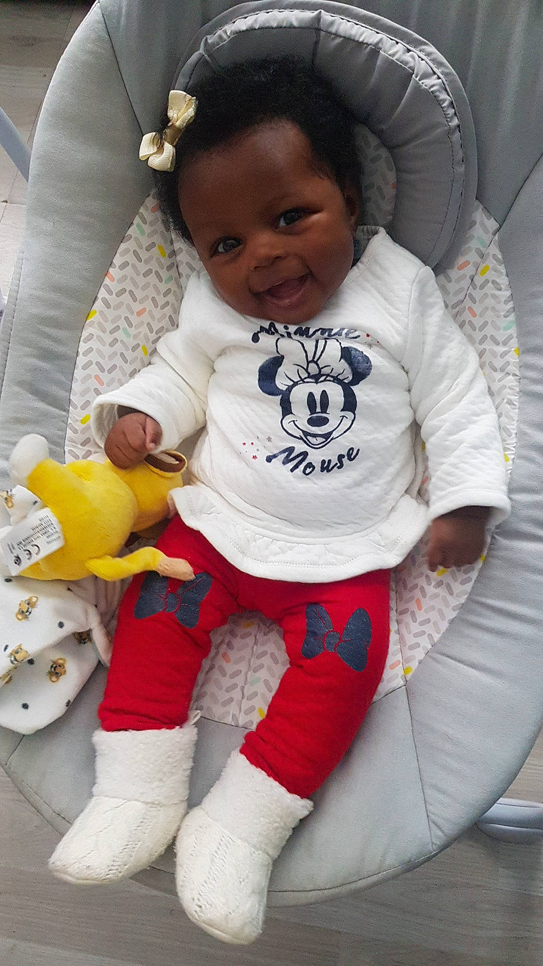 Riley participe au concours pour gagner de l'argent avec cette photo : baby, baby_products, baby_safety, baby_toddler_clothing, baby_toys, child, comfort, person, plastic, product, sleeve, sock, toddler, toy