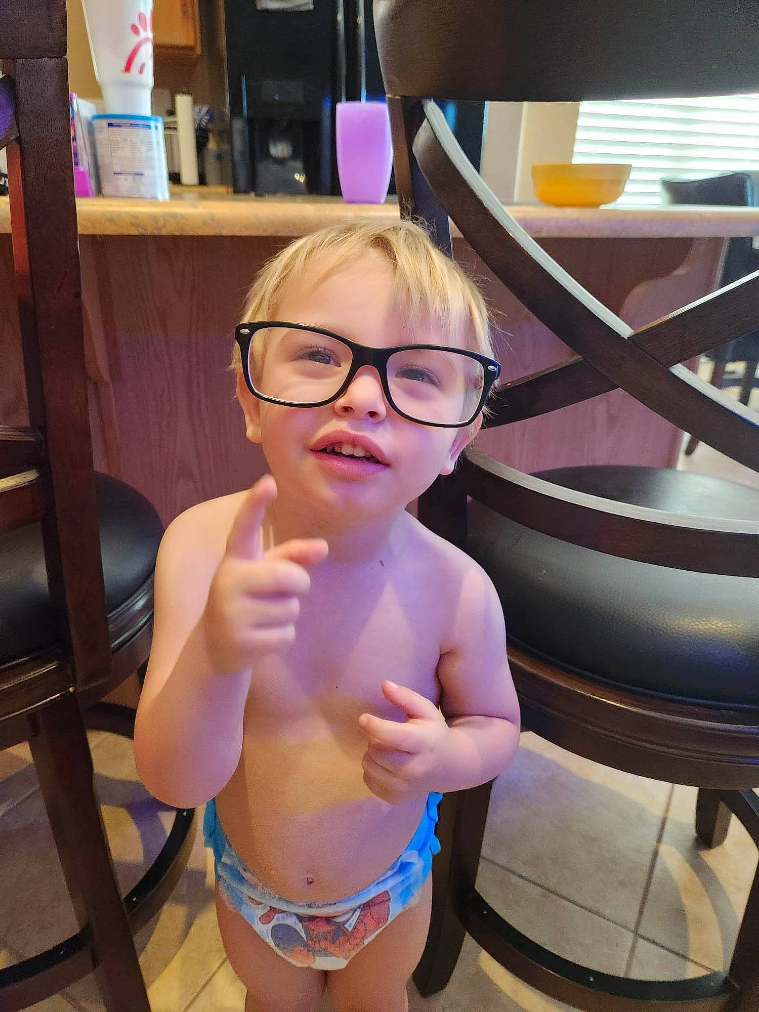 Braylen is registered to the contest to win money with this photo: blond, brassiere, chest, electric_blue, eyewear, fun, glasses, goggles, human_leg, leisure, lingerie_top, navel, person, skin, swimsuit_top, swimwear, thigh, thumb, toddler, trunk