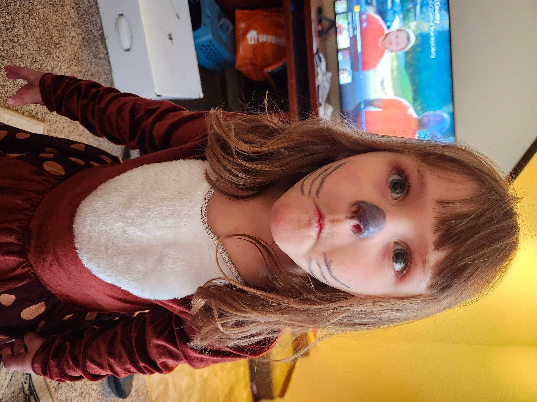 Ryver is registered to the contest to win money with this photo: bangs, blond, brown_hair, cheek, ear, eye, eyebrow, eyelash, fashion_accessory, fun, happy, iris, lip, long_hair, mouth, nose, person, skin, smile, toddler