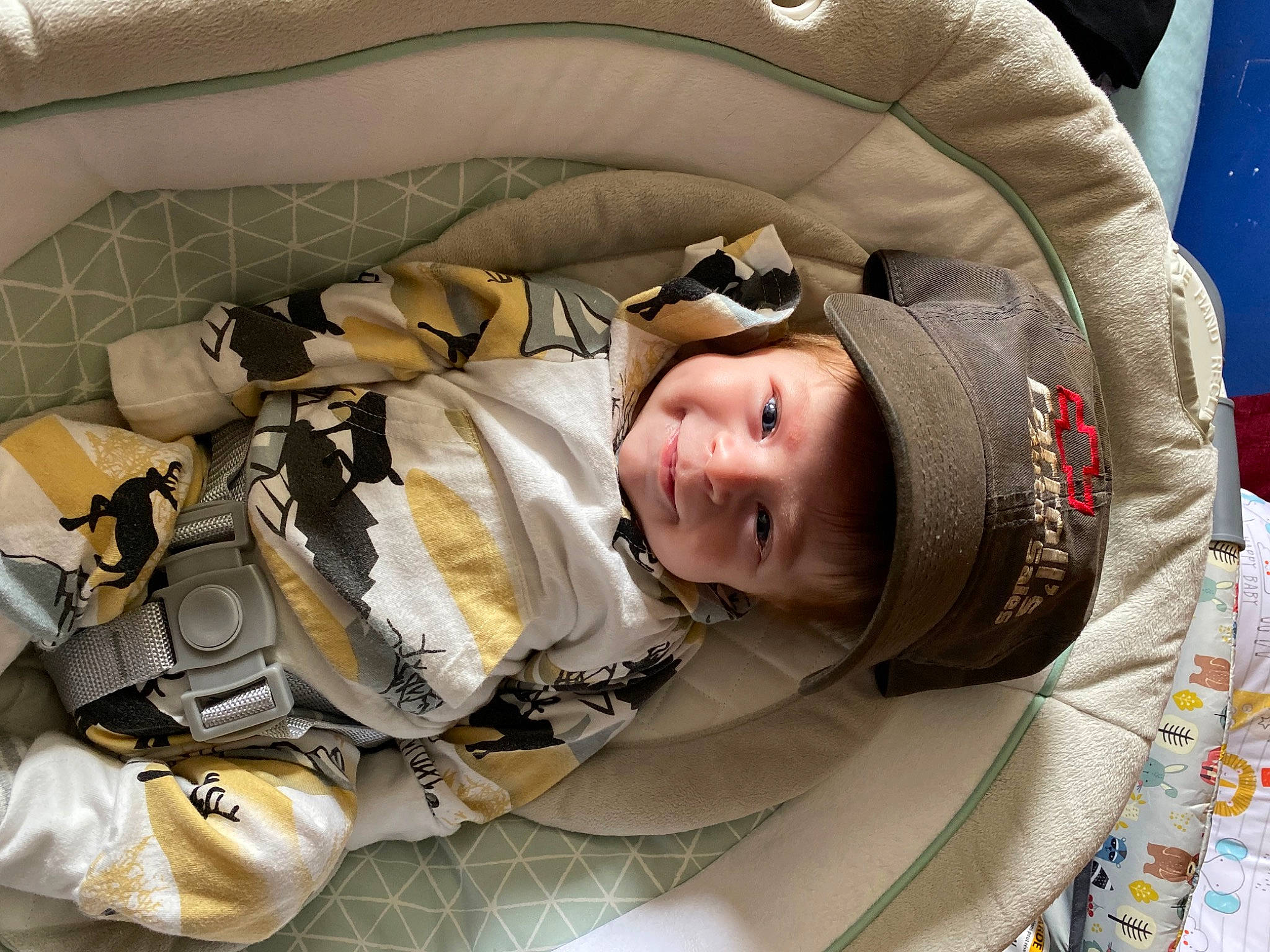 Dakota is registered to the contest to win money with this photo: auto_part, baby, baby_carriage, baby_in_car_seat, baby_products, baby_safety, bag, car_seat, carmine, child, comfort, headgear, headwear, joy, linens, luxury_vehicle, nap, person, personal_protective_equipment, product