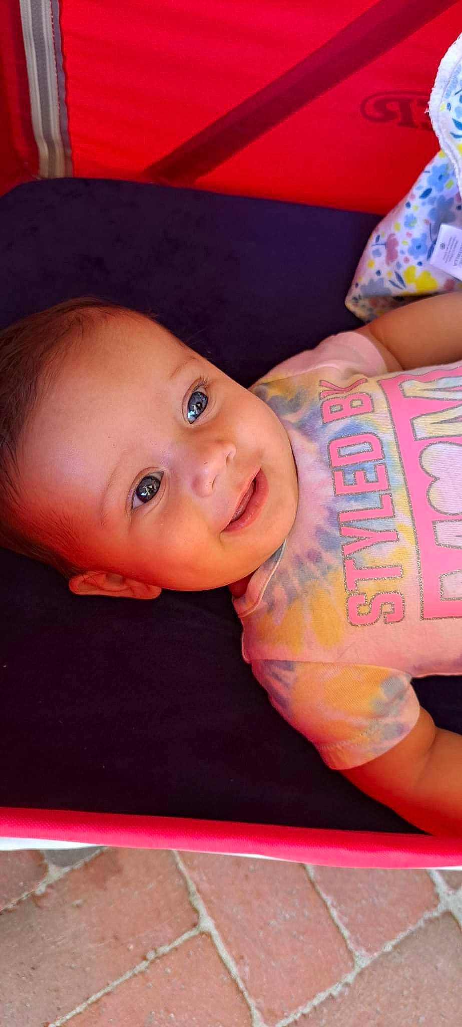 Aurelia is registered to the contest to win money with this photo: baby, baby_laughing, baby_toddler_clothing, beauty, cheek, child, chin, elbow, fun, happy, human_body, lip, magenta, mouth, nose, person, pink, skin, smile, thigh