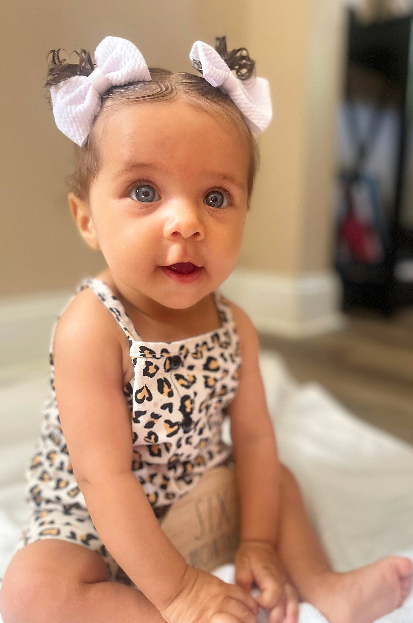 Kalyssa is registered to the contest to win money with this photo: baby, baby_toddler_clothing, cheek, child, clothing, dress, eyelash, face, happy, head, headband, headpiece, iris, neck, pattern, person, skin, sleeve, smile, toddler