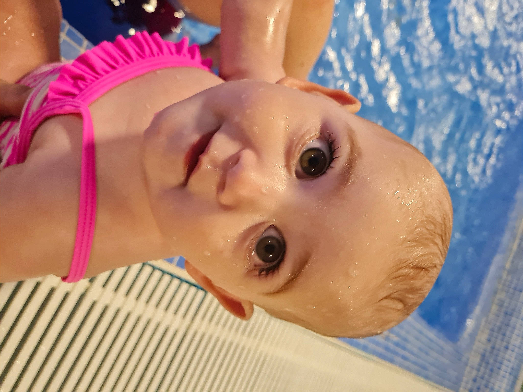 Carla a rejoint le concours — aidez-le/la à gagner de superbes lots ! bathing, black_hair, brassiere, chest, eyelash, eyewear, happy, hat, jaw, leisure, lip, mouth, neck, nose, person, skin, smile, summer, swimming_pool, trunk