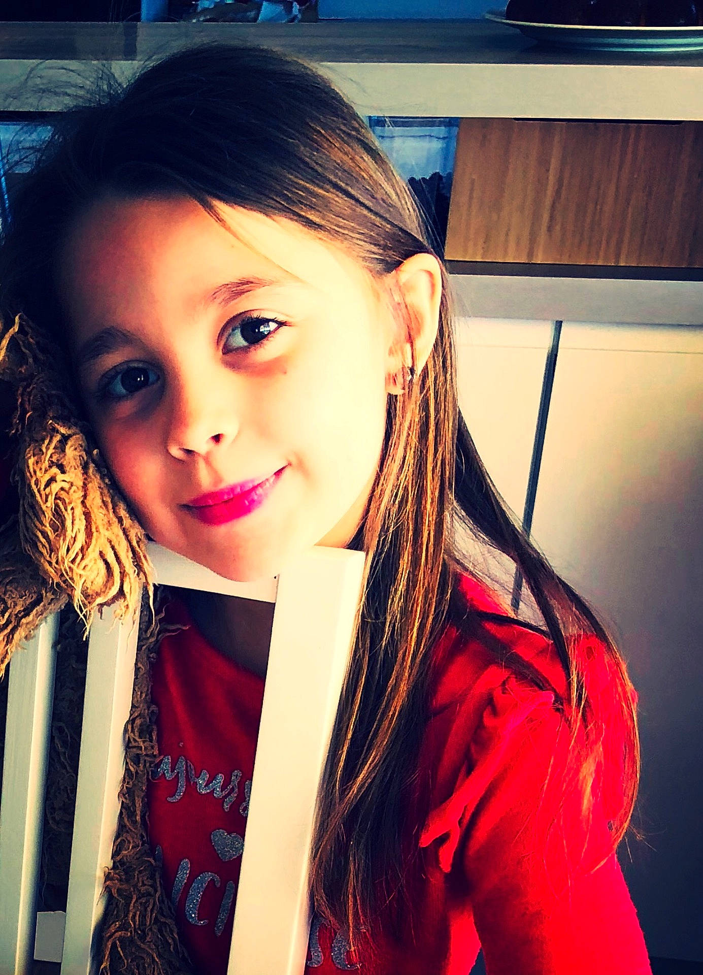 Tessa a rejoint le concours — aidez-le/la à gagner de superbes lots ! beauty, black_hair, brown_hair, cheek, eye, eyebrow, face, girl, hair, hairstyle, human, human_body, human_hair_color, lady, lip, long_hair, organ, person, photography, skin