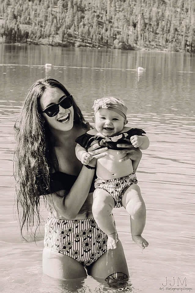 Kayce is registered to the contest to win money with this photo: arm, baby_toddler_clothing, beauty, cool, facial_expression, goggles, hand, happy, headwear, holiday, human, joy, mouth, people, people_in_nature, person, photograph, photography, smile, summer