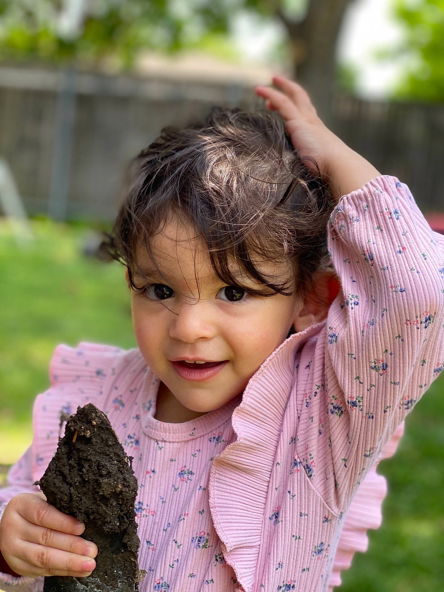 Yasmine joined the competition — help win amazing prizes! adaptation, beauty, botany, eye, face, finger, gesture, grass, hand, happy, human, lip, people, people_in_nature, person, photograph, pollinator, skin, summer, toddler