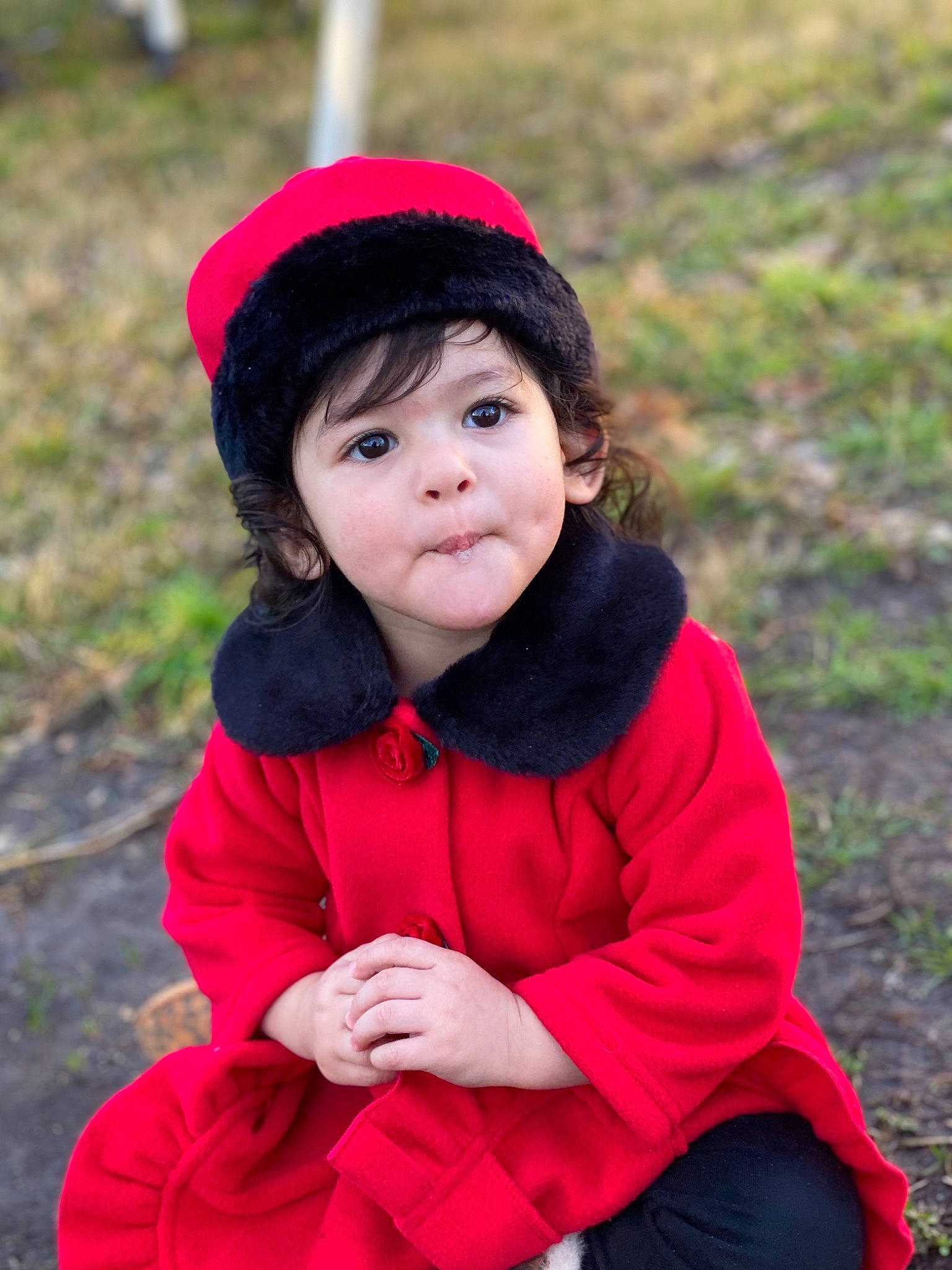Yasmine is registered to the contest to win money with this photo: beauty, black_hair, cap, face, flash_photography, grass, happy, lip, long_hair, magenta, neck, outerwear, people_in_nature, person, pink, plant, recreation, red, sleeve, textile