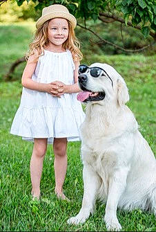 Inaya participe au concours pour gagner de l'argent avec cette photo : cap, carnivore, child, companion_dog, day_dress, dog, dog_breed, fawn, fun, grass, happy, hat, headwear, joy, livestock_guardian_dog, people_in_nature, person, plant, recreation, smile