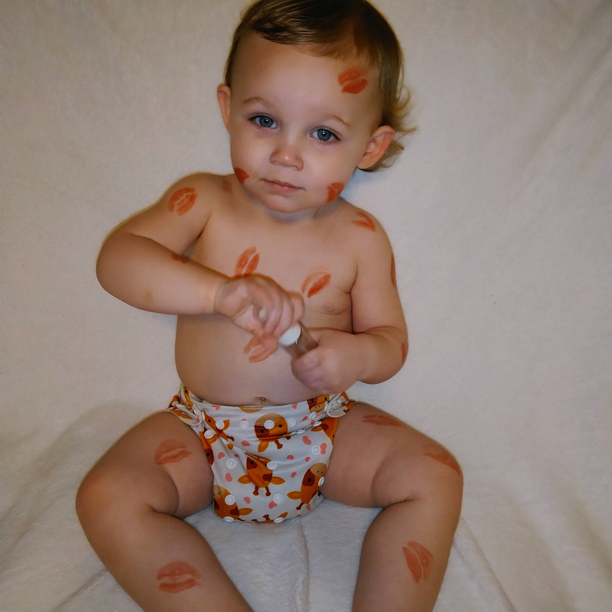 Daxton is registered to the contest to win money with this photo: abdomen, baby, baby_toddler_clothing, cheek, chest, eye, face, happy, head, human_body, iris, knee, neck, person, shoulder, skin, stomach, thigh, thumb, toddler