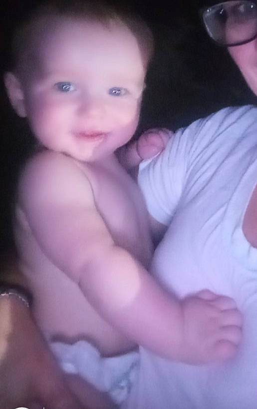 Rein joined the competition — help win amazing prizes! cheek, ear, elbow, finger, flash_photography, gesture, head, human_body, jaw, joint, leg, lip, mammal, mouth, muscle, neck, nose, person, shoulder, skin