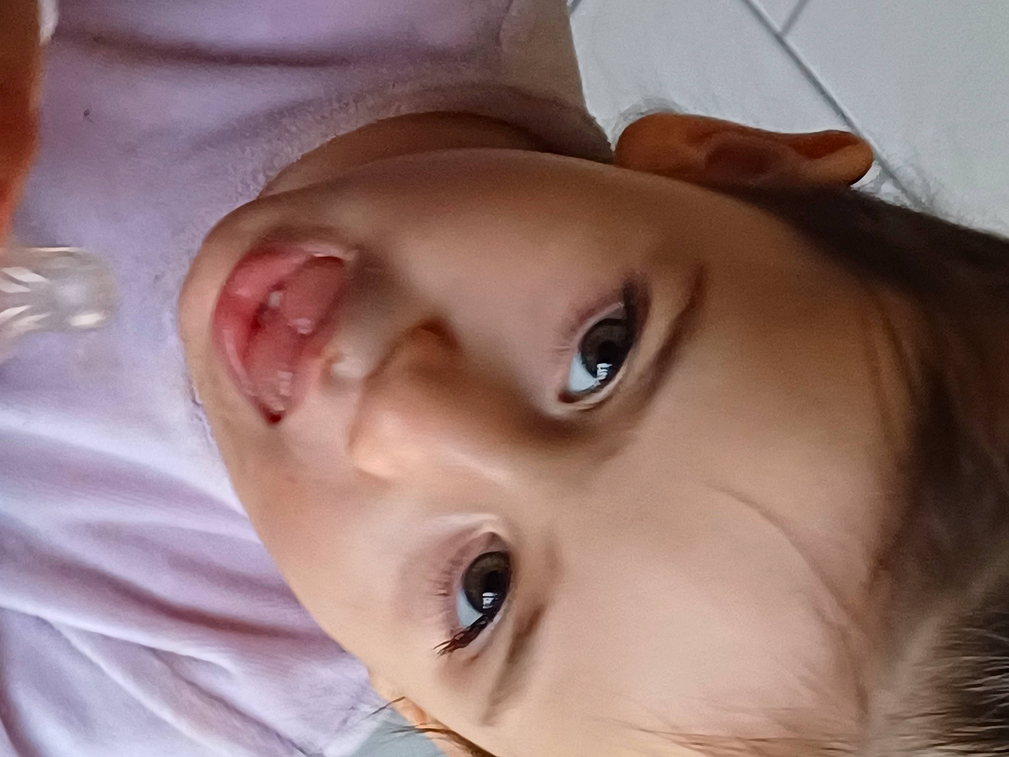 Syannah participe au concours pour gagner de l'argent avec cette photo : beauty, cheek, chin, ear, eye, eyebrow, eyelash, forehead, happy, hat, human_body, iris, jaw, lip, mouth, neck, nose, person, skin, smile