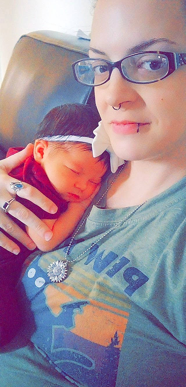 Ariyah is registered to the contest to win money with this photo: blue, cap, cool, eyebrow, eyelash, eyewear, finger, gesture, glasses, goggles, hand, happy, hat, headgear, joy, lip, mouth, person, skin, smile