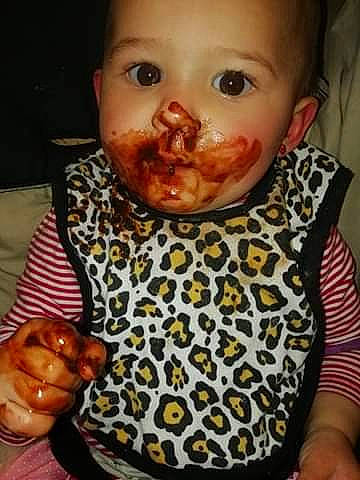 Leyana a rejoint le concours — aidez-le/la à gagner de superbes lots ! baby, cheek, child, cuisine, dish, eating, face, food, head, mouth, neck, nose, person, toddler