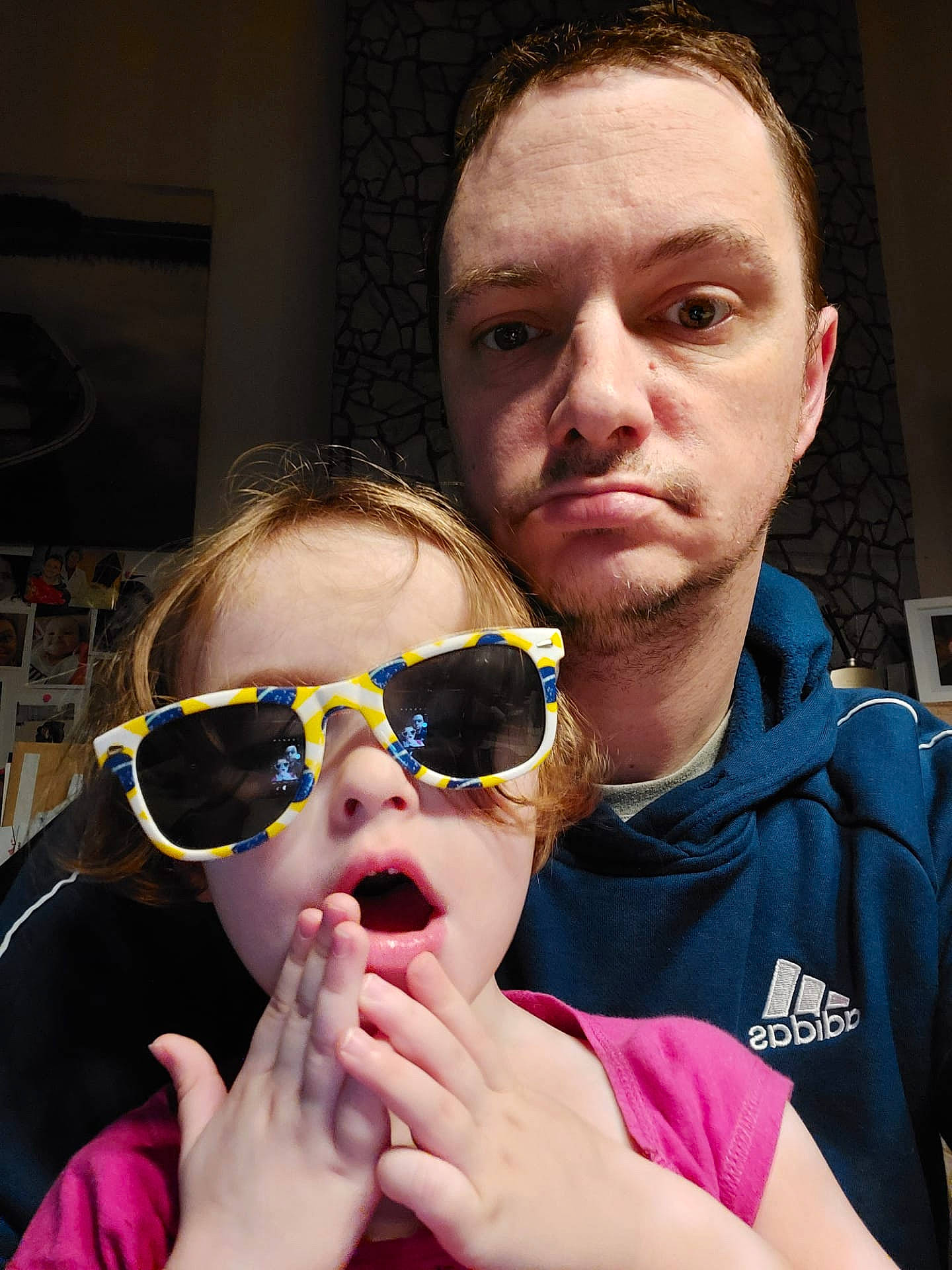 Lea a rejoint le concours — aidez-le/la à gagner de superbes lots ! chin, cool, event, eyebrow, eyewear, fun, gesture, glasses, goggles, hair, hairstyle, happy, human, jaw, lip, mouth, nose, person, selfie, sunglasses