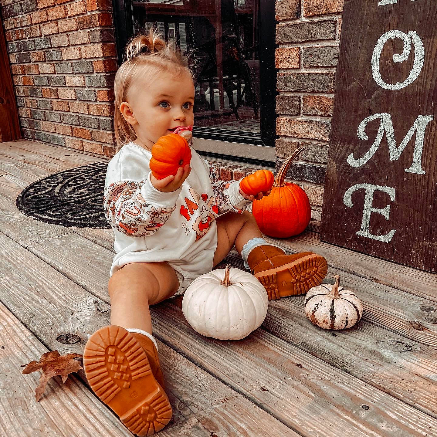 Katerina joined the competition — help win amazing prizes! calabaza, cucurbita, door, flooring, fruit, gourd, grass, happy, hardwood, leisure, natural_foods, orange, person, plant, porch, pumpkin, squash, toddler, vegetable, winter_squash