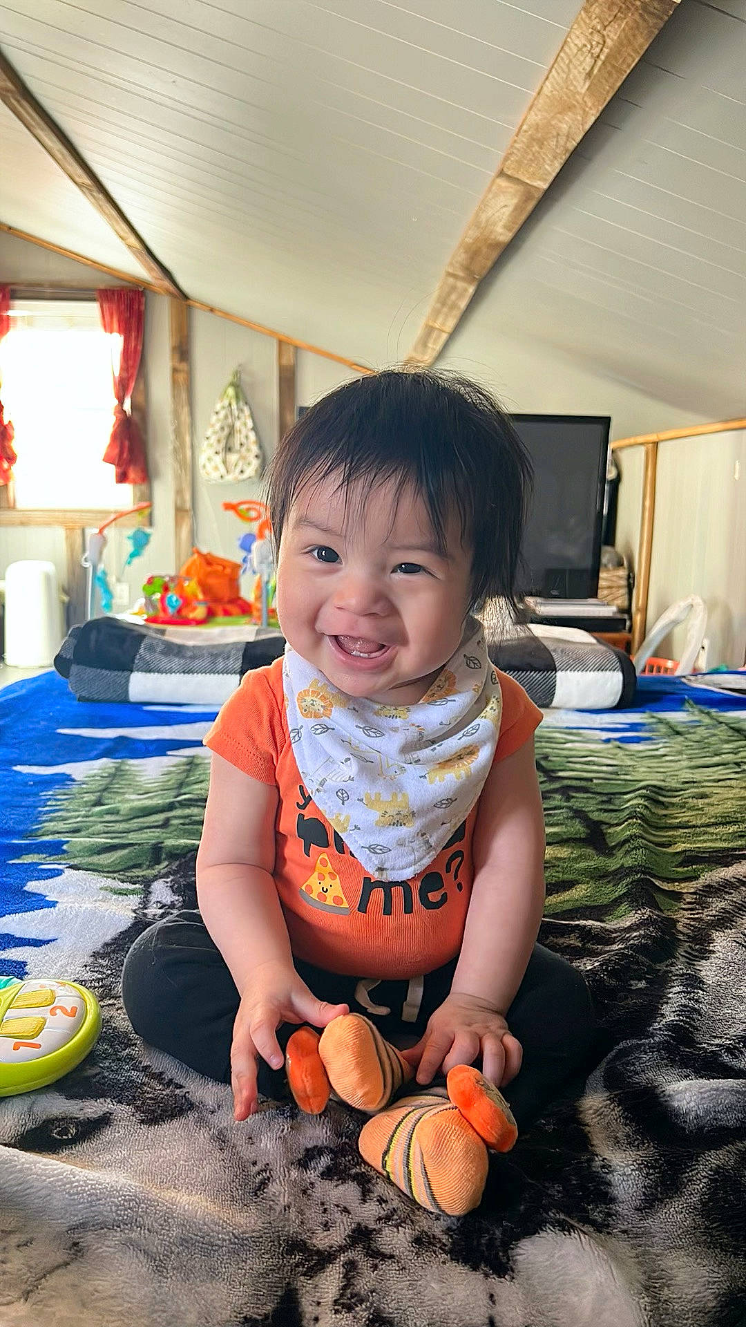 Sneijder joined the competition — help win amazing prizes! baby, ball, calabaza, child, cucurbita, curtain, eye, flooring, fun, gourd, happy, joy, leisure, person, play, pumpkin, shorts, sitting, smile, toddler