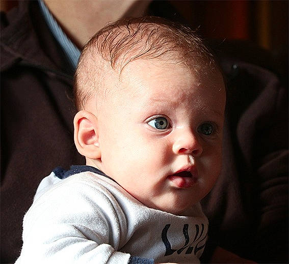 Nao a rejoint le concours — aidez-le/la à gagner de superbes lots ! boy, cheek, child, chin, ear, eye, face, forehead, head, human, infant, lip, nose, person, portrait_photography, skin, smile, toddler
