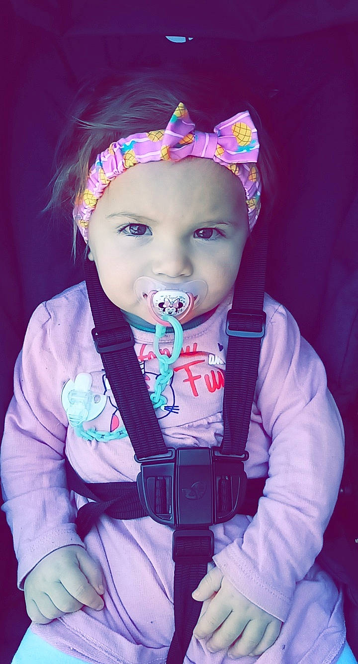 Kaïsy participe au concours pour gagner de l'argent avec cette photo : baby, baby_toddler_clothing, cheek, cool, costume_hat, electric_blue, eyebrow, flash_photography, happy, headwear, iris, lip, magenta, neck, outerwear, person, personal_protective_equipment, pink, purple, skin