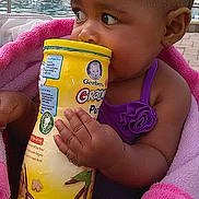 Savana is registered to the contest to win money with this photo: