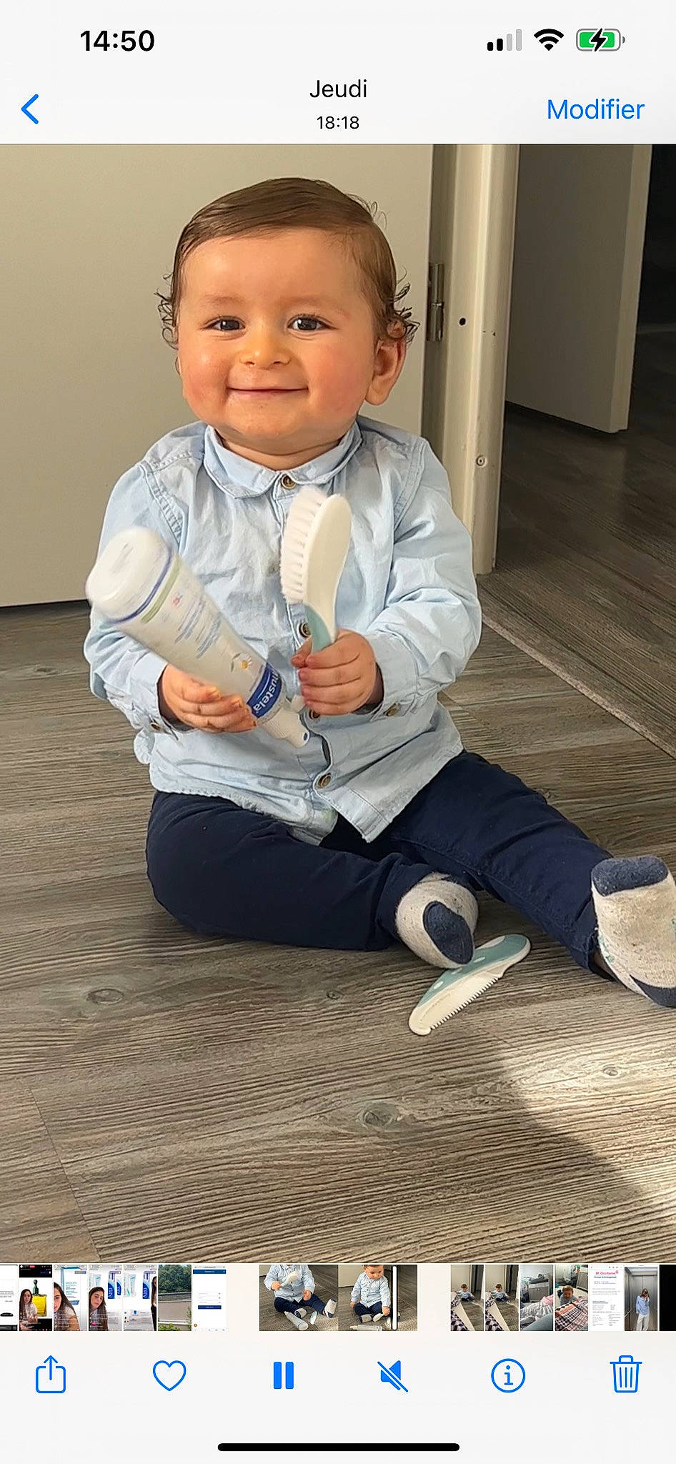 Wassim participe au concours pour gagner de l'argent avec cette photo : baby, baby_toddler_clothing, cheek, child, comfort, door, dress_shirt, eye, flash_photography, floor, flooring, gesture, happy, hardwood, joy, person, sitting, skin, sleeve, smile