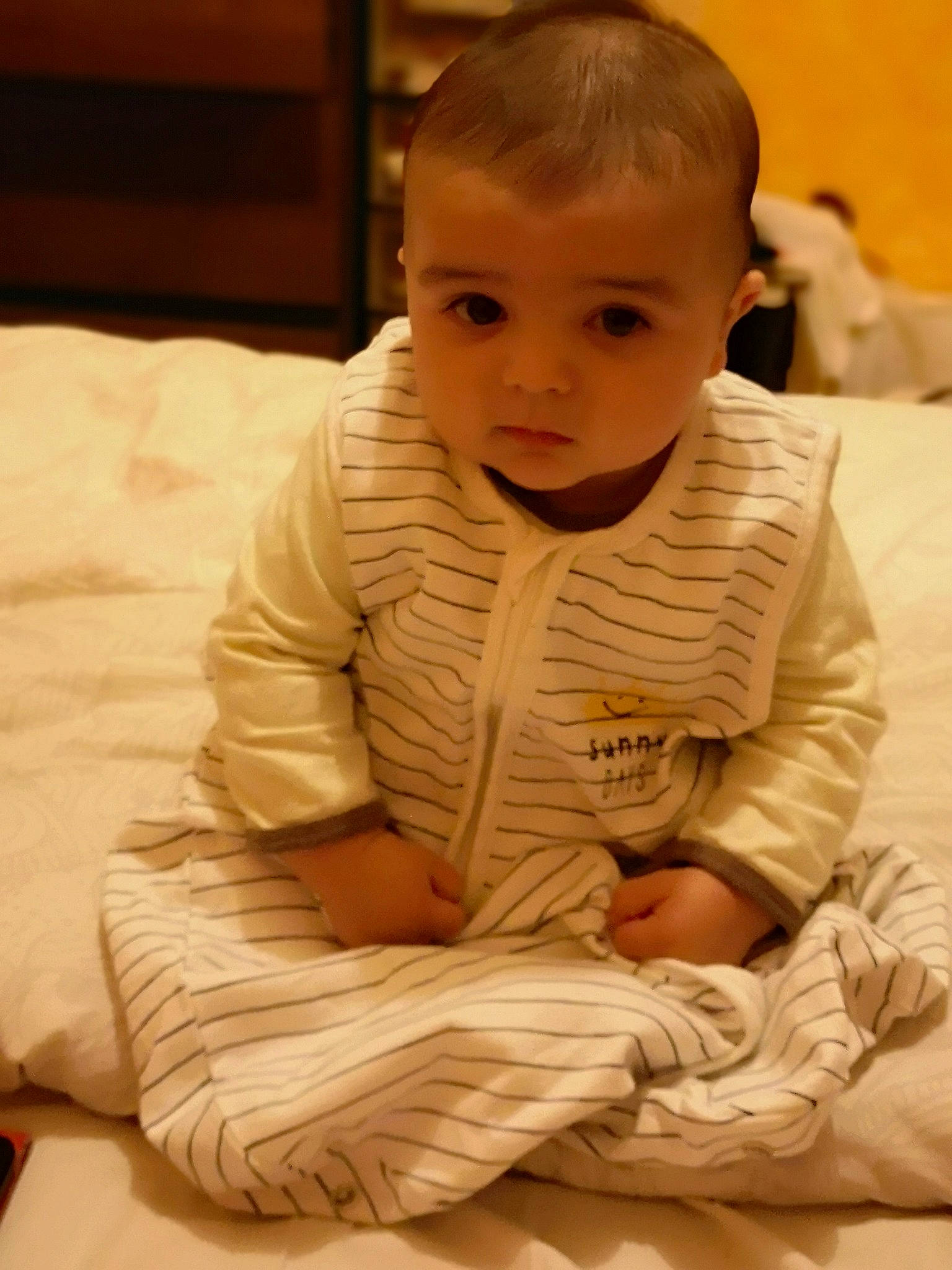 Maël participe au concours pour gagner de l'argent avec cette photo : baby, cheek, child, chin, face, head, nose, person, sitting, skin, smile, toddler