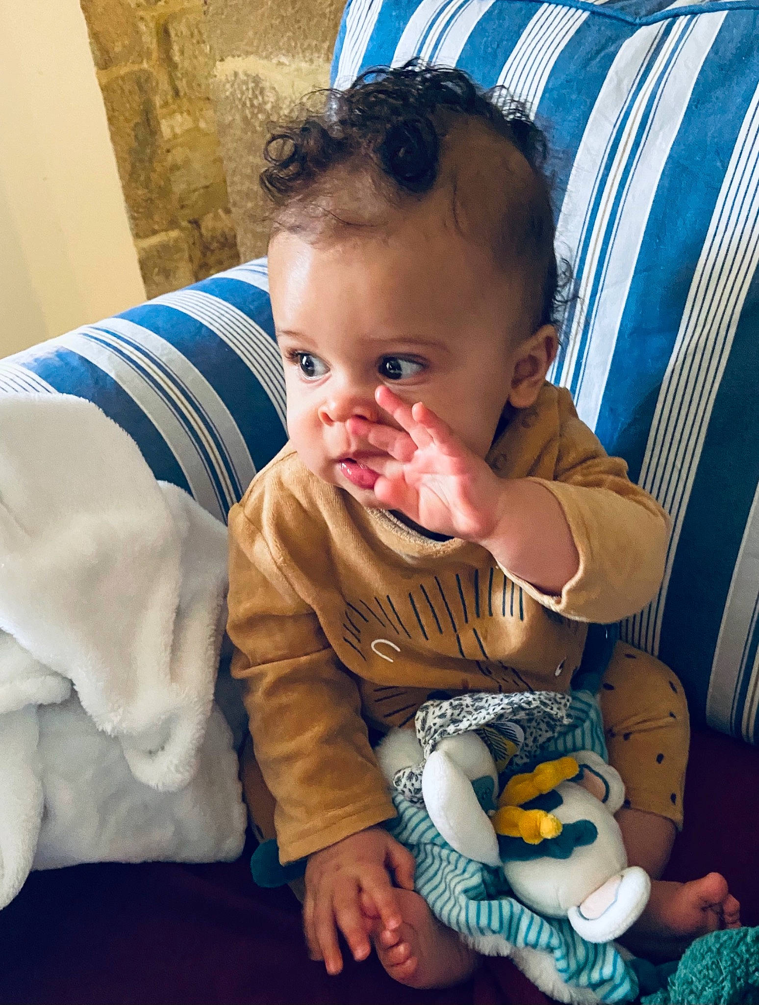 Kayden participe au concours pour gagner de l'argent avec cette photo : arm, baby, baby_toddler_clothing, blue, cheek, comfort, eye, facial_expression, finger, hand, happy, head, human_body, iris, leg, mouth, nose, person, product, skin