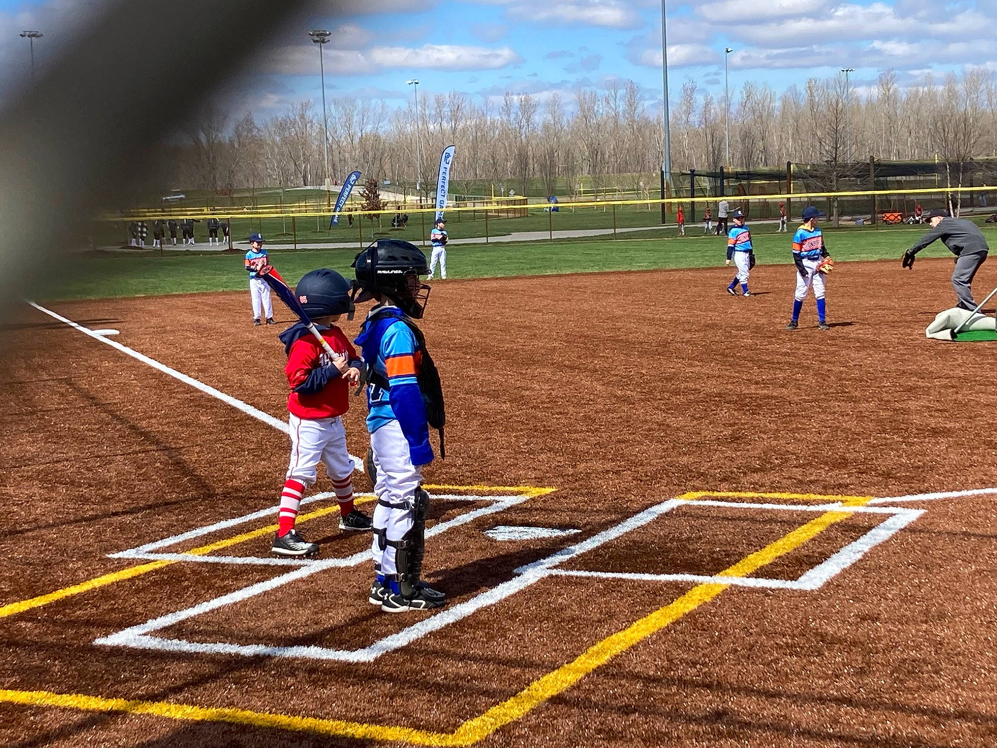 Yadi is registered to the contest to win money with this photo: ball_game, baseball, baseball_bat, baseball_equipment, baseball_field, baseball_glove, baseball_park, baseball_player, baseball_positions, baseball_protective_gear, bat_and_ball_games, cloud, college_baseball, grass, jersey, person, player, sky, sports_equipment, sports_gear