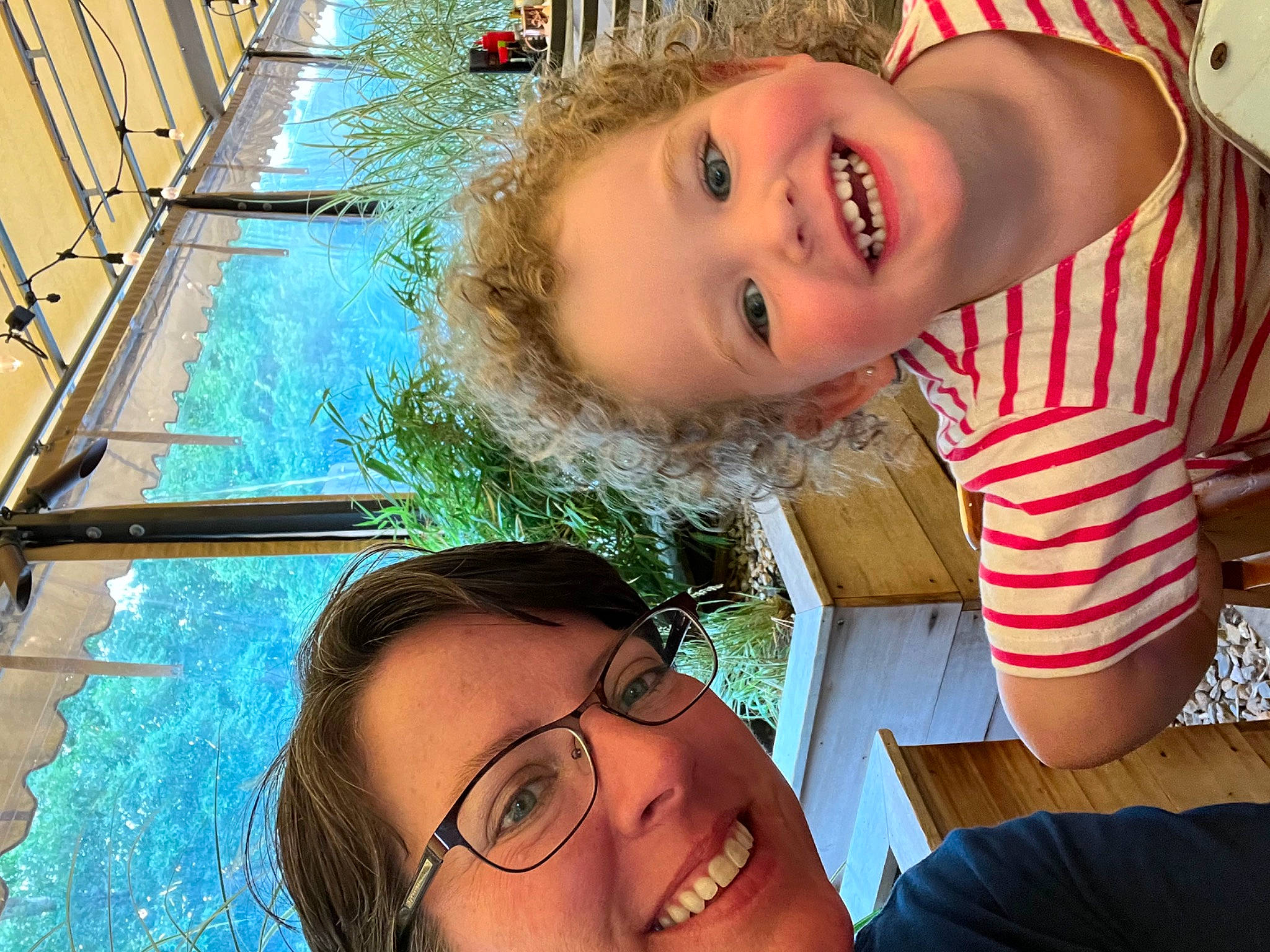 Eleanor is registered to the contest to win money with this photo: chin, cool, eye, eyelash, face, facial_expression, fun, glasses, happy, jaw, joy, leisure, lip, mouth, neck, nose, organ, person, skin, smile