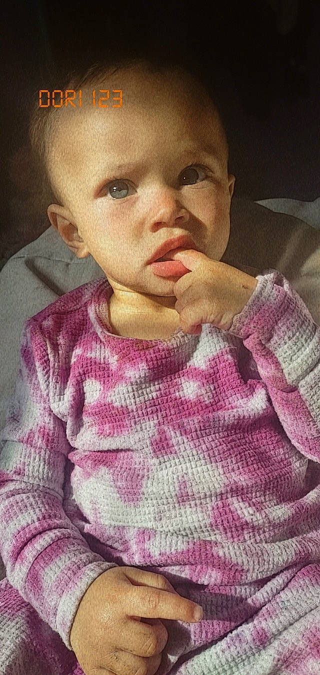 Ellanna is registered to the contest to win money with this photo: cheek, dress, dress_shirt, ear, eyebrow, eyelash, forehead, gesture, happy, head, iris, jaw, lip, mouth, neck, nose, person, pink, skin, sleeve