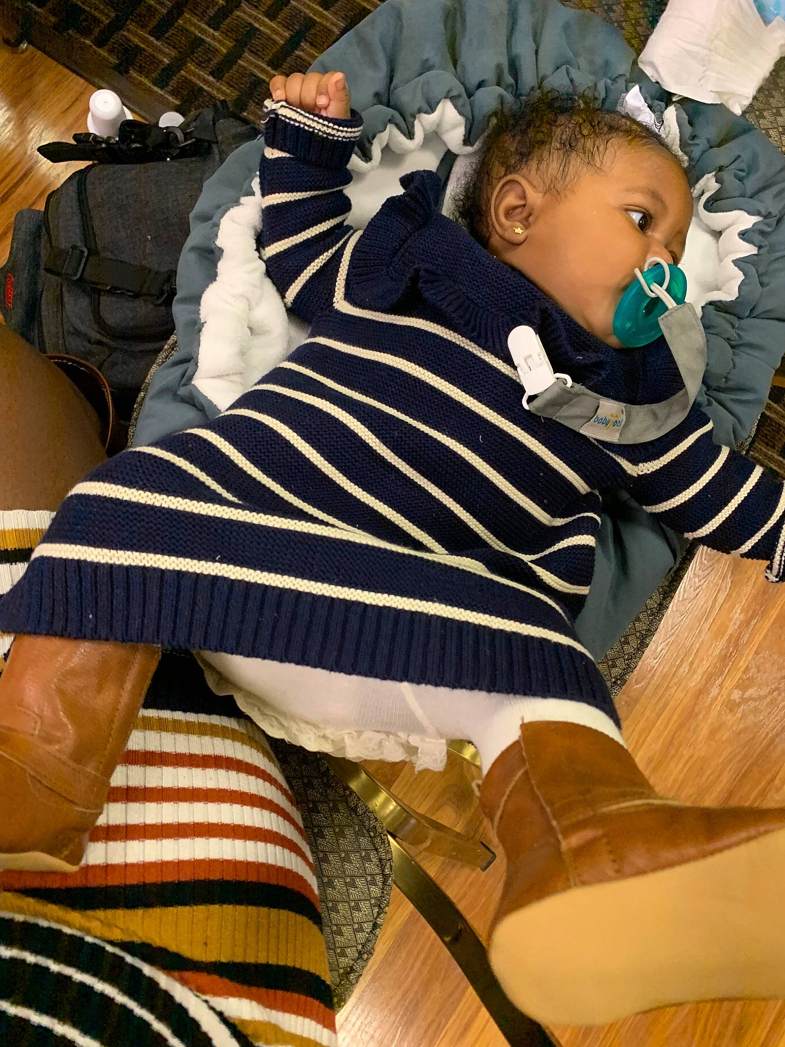 Jai is registered to the contest to win money with this photo: child, leg, outerwear, person, room, toddler, vacation