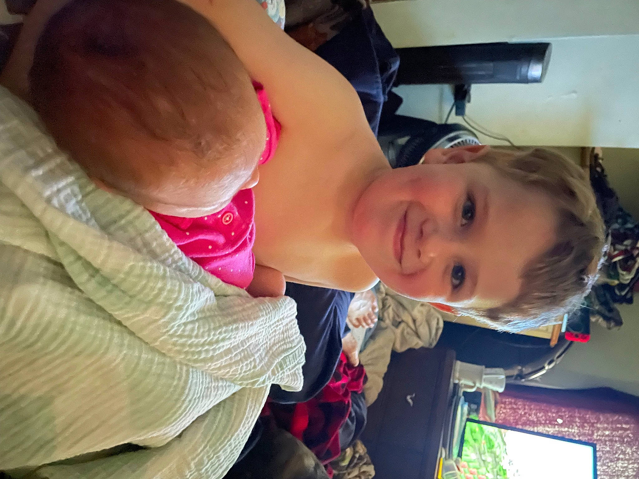 Raiden is registered to the contest to win money with this photo: abdomen, baby, blond, chest, child, chin, comfort, elbow, fun, happy, jaw, joint, joy, mouth, neck, nose, person, skin, smile, thigh