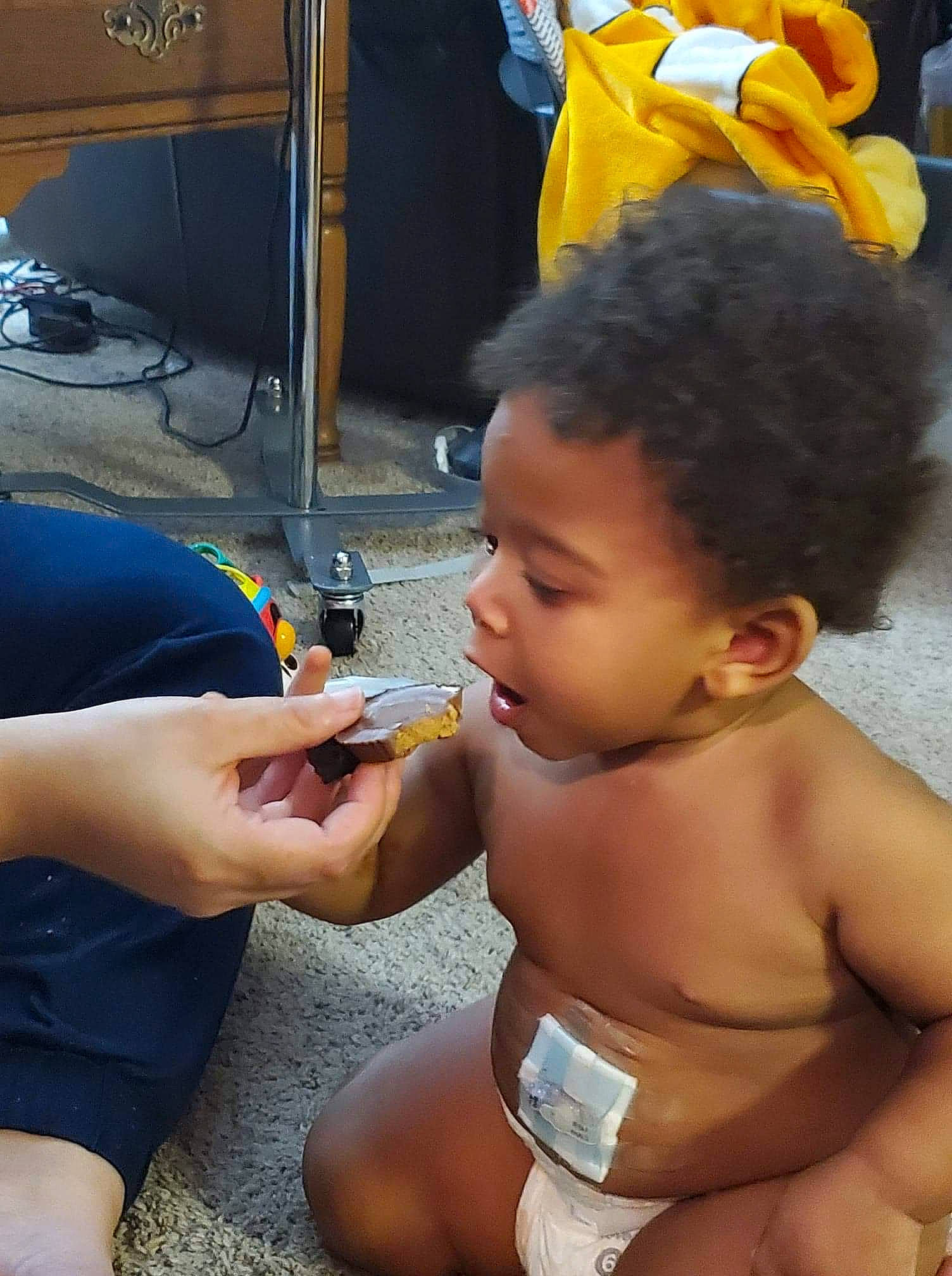 Izaiah is registered to the contest to win money with this photo: abdomen, baby, chest, child, ear, fun, hand, human_leg, joint, leisure, mouth, muscle, nail, person, skin, summer, thigh, thumb, tire, toddler