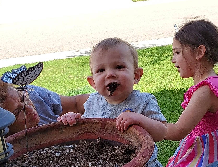 Thorsten joined the competition — help win amazing prizes! adaptation, baby, baby_toddler_clothing, basket, child, compost, event, fun, garden, grass, happy, human, leisure, people_in_nature, person, recreation, sharing, sitting, soil, toddler