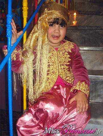 Leaticia