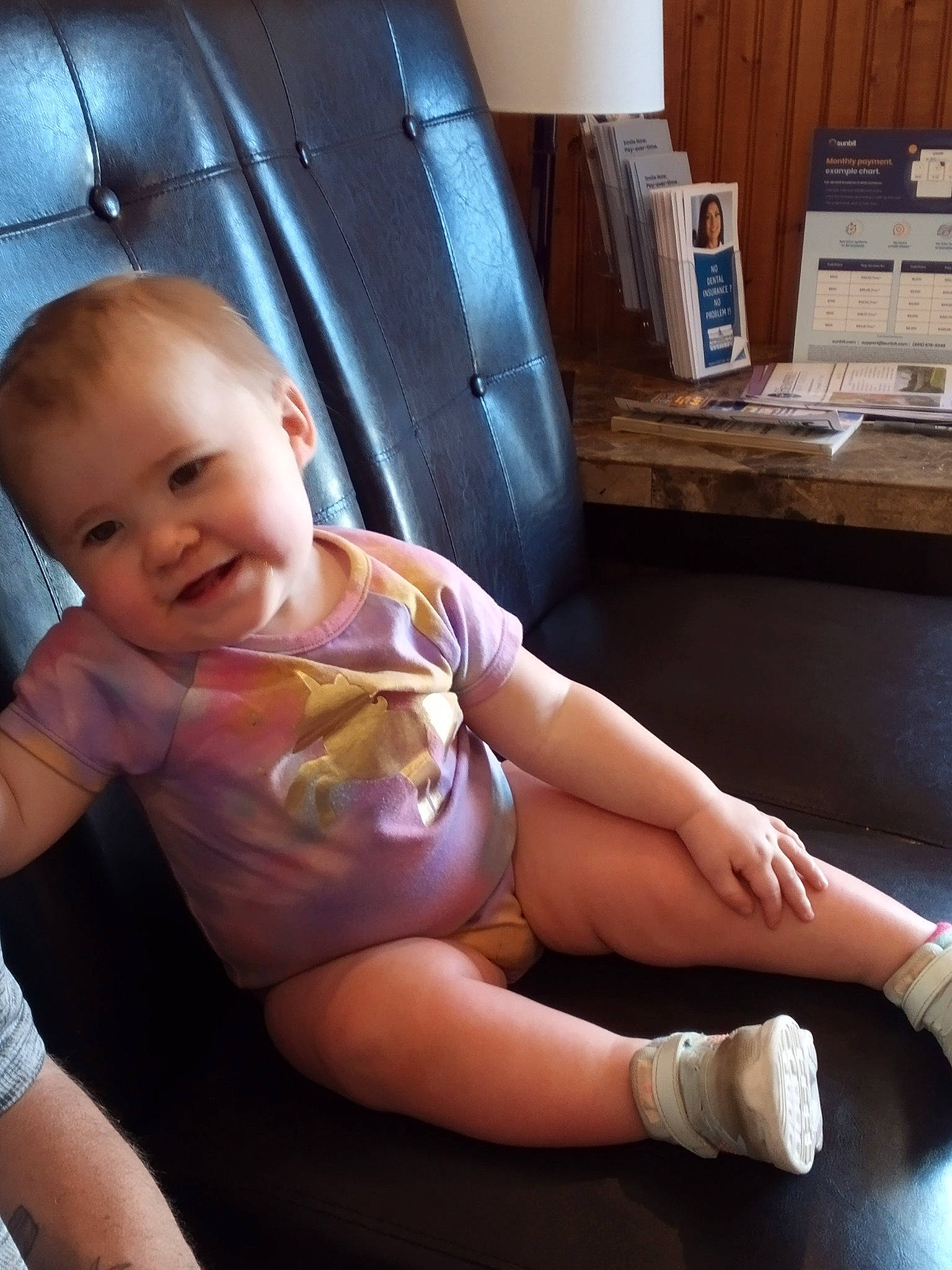 Serenity is registered to the contest to win money with this photo: chest, comfort, elbow, finger, floor, joint, joy, knee, lap, leg, mouth, muscle, nail, neck, person, shoulder, skin, smile, stomach, thigh