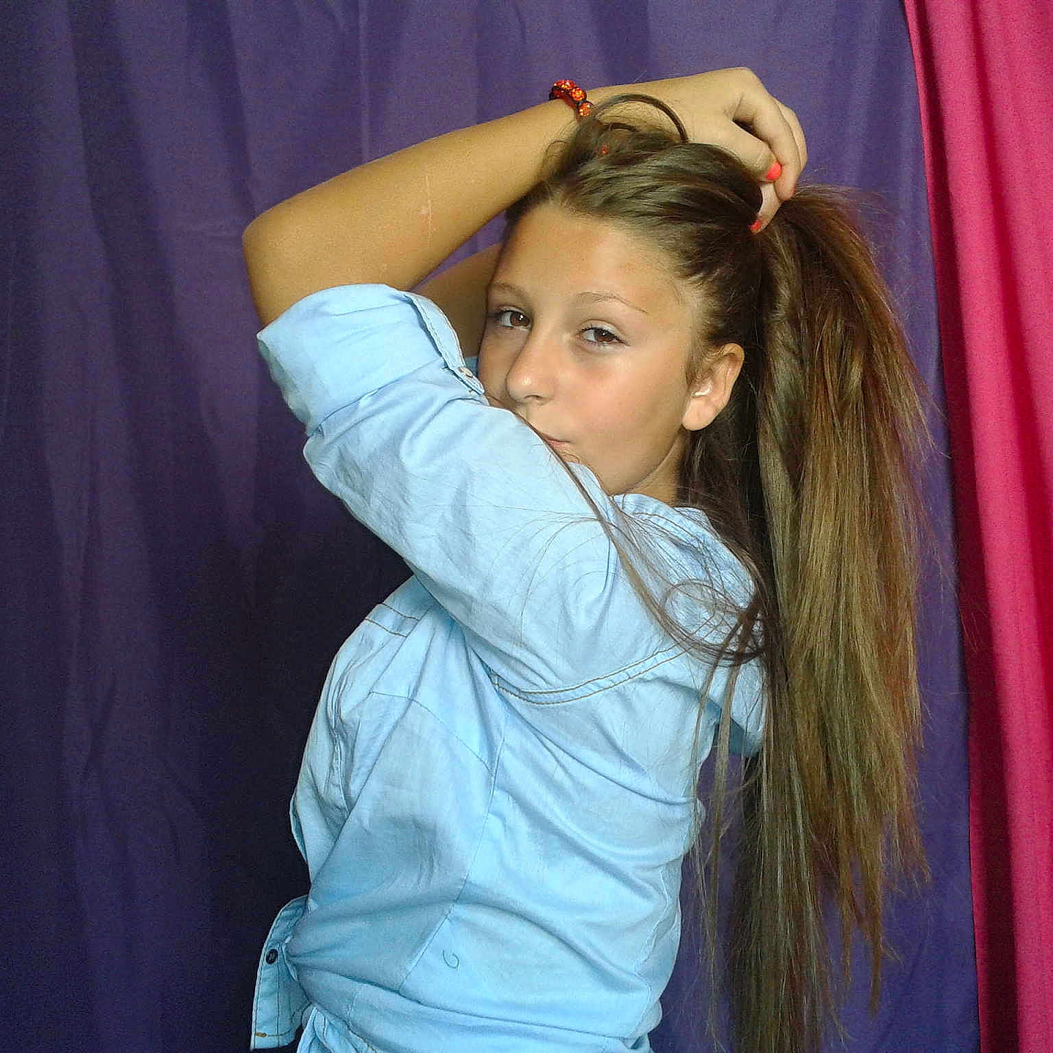 Kamelia participe au concours pour gagner de l'argent avec cette photo :