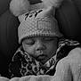 Leylee a rejoint le concours — aidez-le/la à gagner de superbes lots ! baby, sleeping, hat, pom_poms, minnie_mouse, blanket, car_seat, cozy, cute, infant, portrait, clothing, warm, child, face, closed_eyes, soft_texture, black_and_white, headwear, bundle